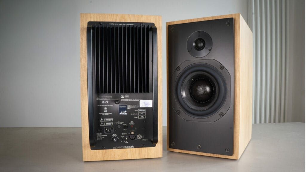 A mains-powered hi-fi speaker