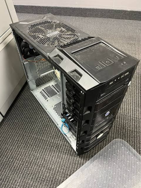 A desktop tower PC